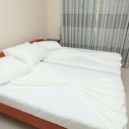 Lavonka Tourist Rest Ξενοδοχείο Anuradhapura Εξωτερικό φωτογραφία